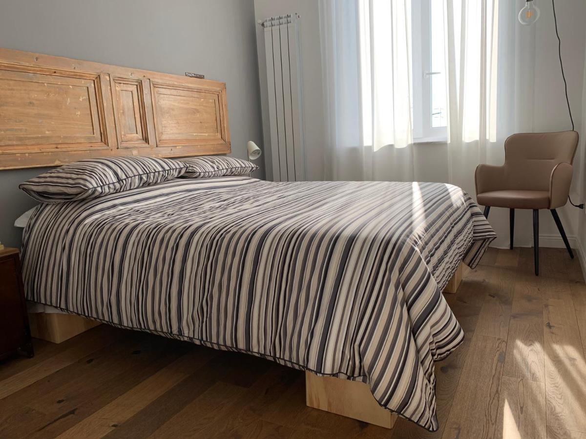 The Quality Apartment Napoli Εξωτερικό φωτογραφία